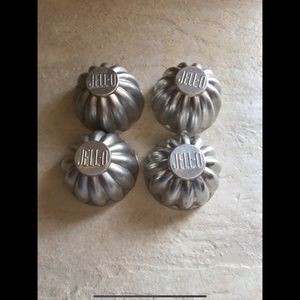 Vintage 4 Jello Cups